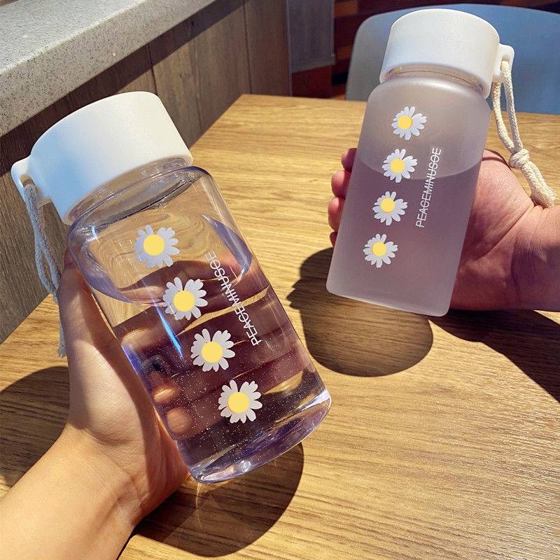 500ml Small Daisy Transparent Plastic Water Bottles BPA Free Creative Frosted Water Bottle With Portable Rope Travel Tea Cup – Image 15