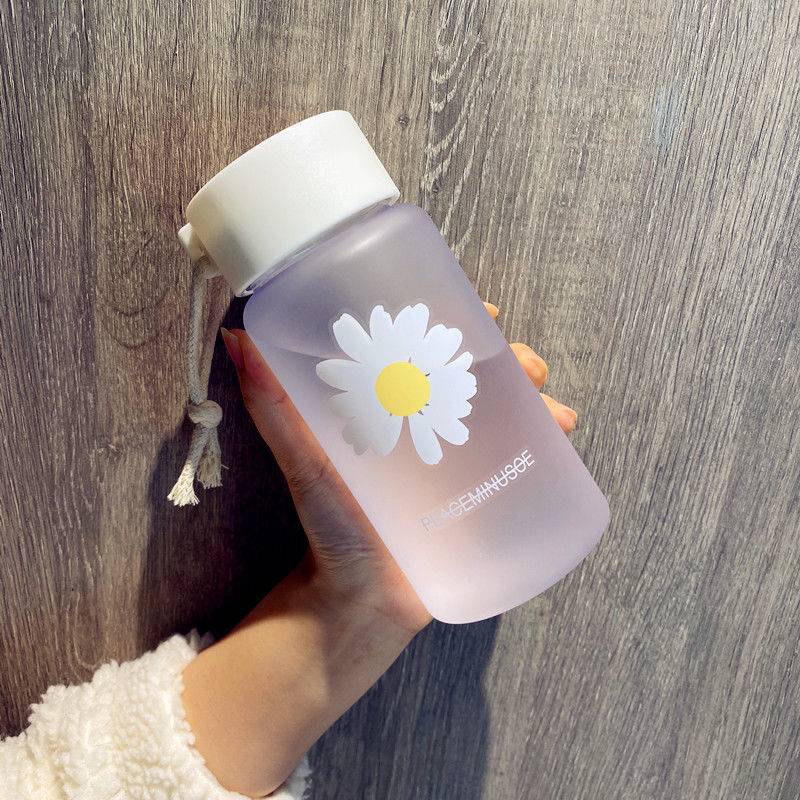 500ml Small Daisy Transparent Plastic Water Bottles BPA Free Creative Frosted Water Bottle With Portable Rope Travel Tea Cup – Image 11